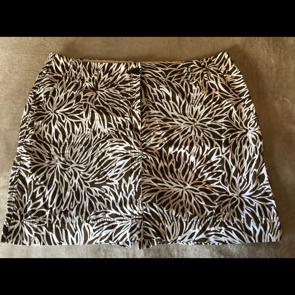 Lands End Skort